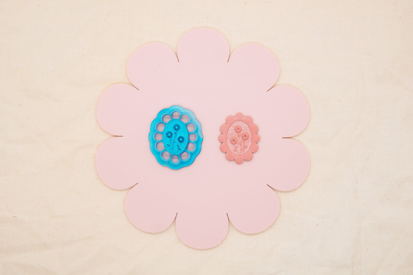 Floral Oval Imprinted Flowers Polymer Clay Cutter, 1960's Decade Craft Cutter, Floral Clay Tool, TheHoneyOpal Collab Polymer Clay Cutter
