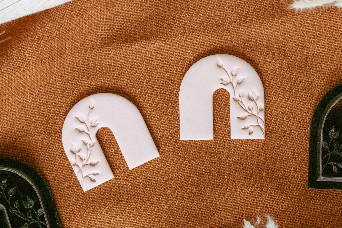 Small Climbing Leaf Arch Polymer Clay Cutter Set