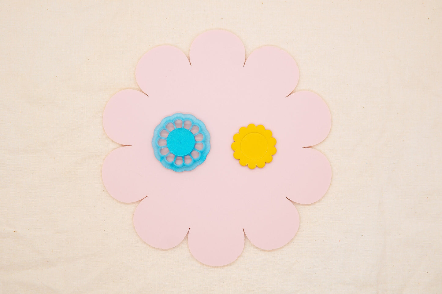 Floral Circle Polymer Clay Cutter, 1960's Decade Craft Cutter, Floral Circle Clay Tool, TheHoneyOpal Collab Polymer Clay Cutter